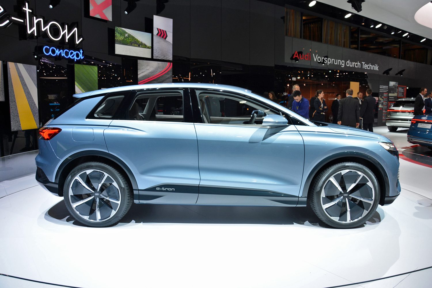 2019 Audi Q4 E-Tron concept