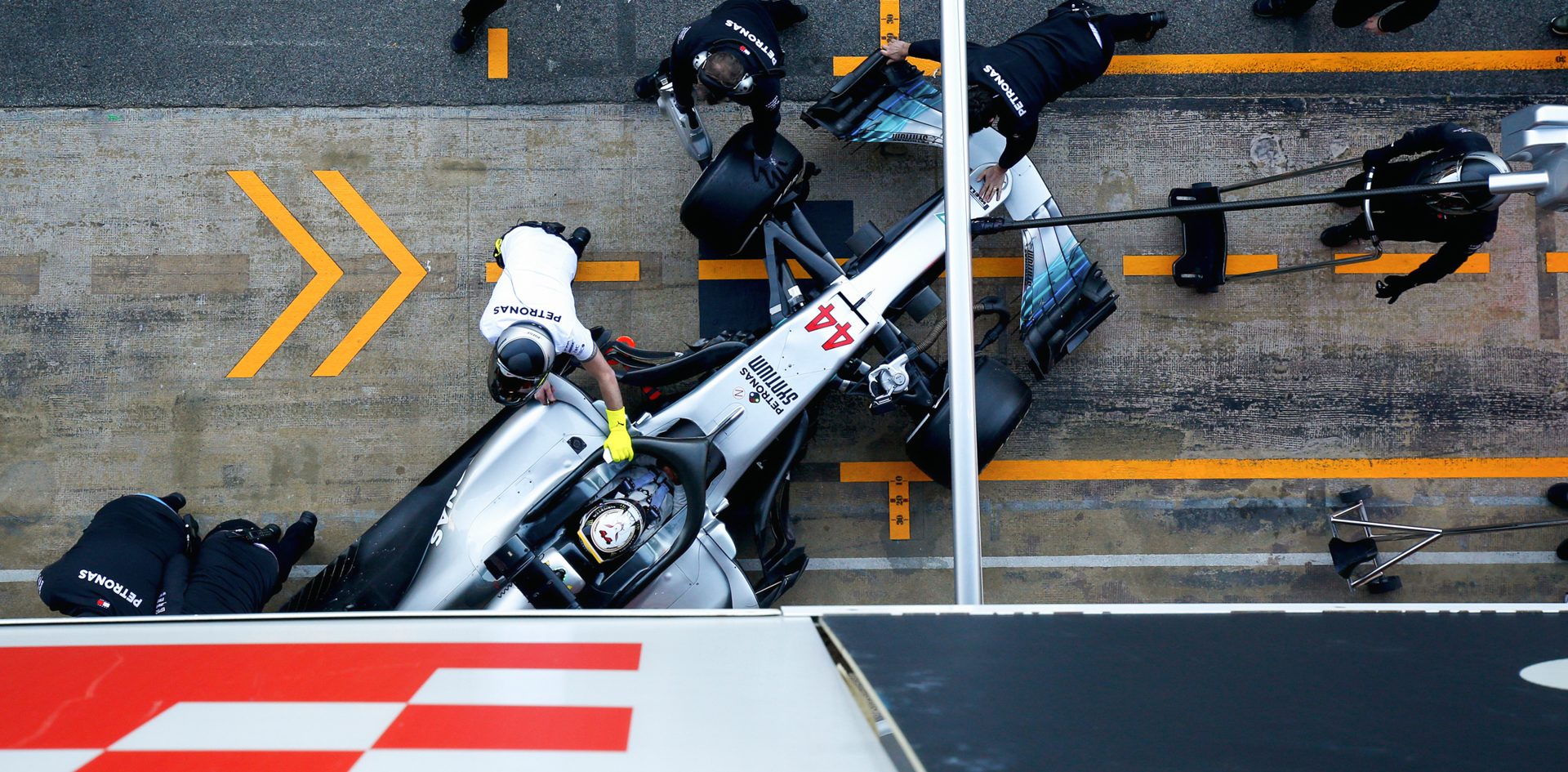 Mercedes-AMG F1 Racing Pit