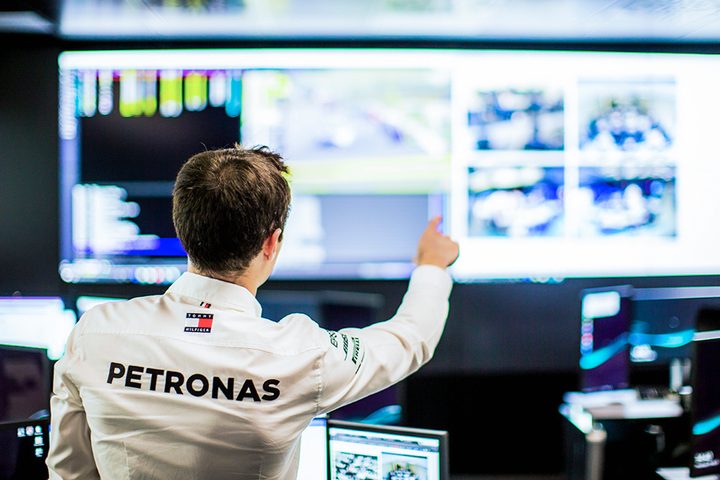 Mercedes-AMG F1 Data pit
