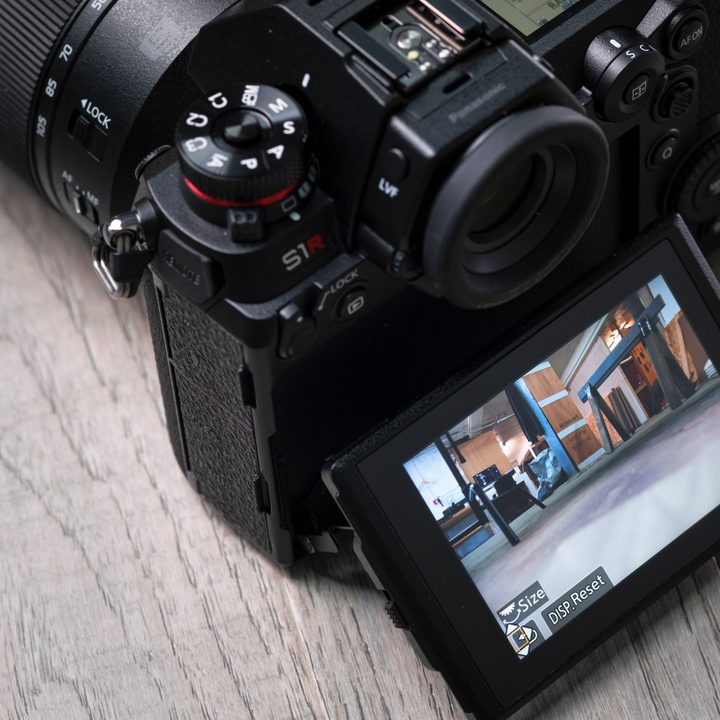 Panasonic Lumix S1R Review