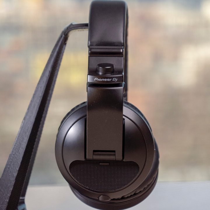 Pioneer HDJ-X5BT-K DJ headphones review