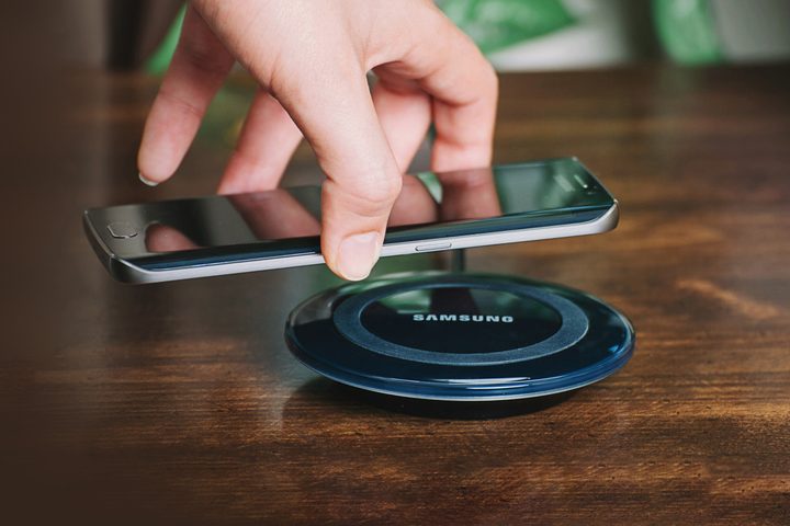Samsung Qi wireless charger deal