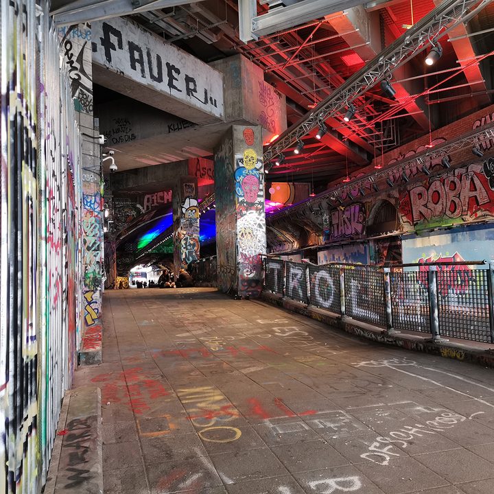 huawei p30 pro p20 mate 20 camera shootout cam comp graffiti