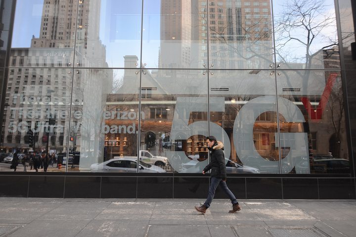 Verizon storefront