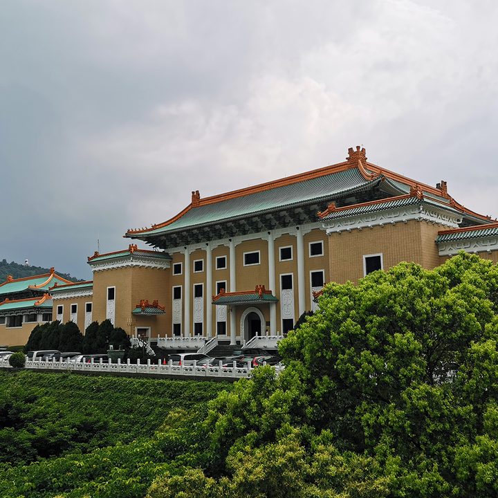 huawei p30 pro vs google pixel 3 camera shootout palace 2