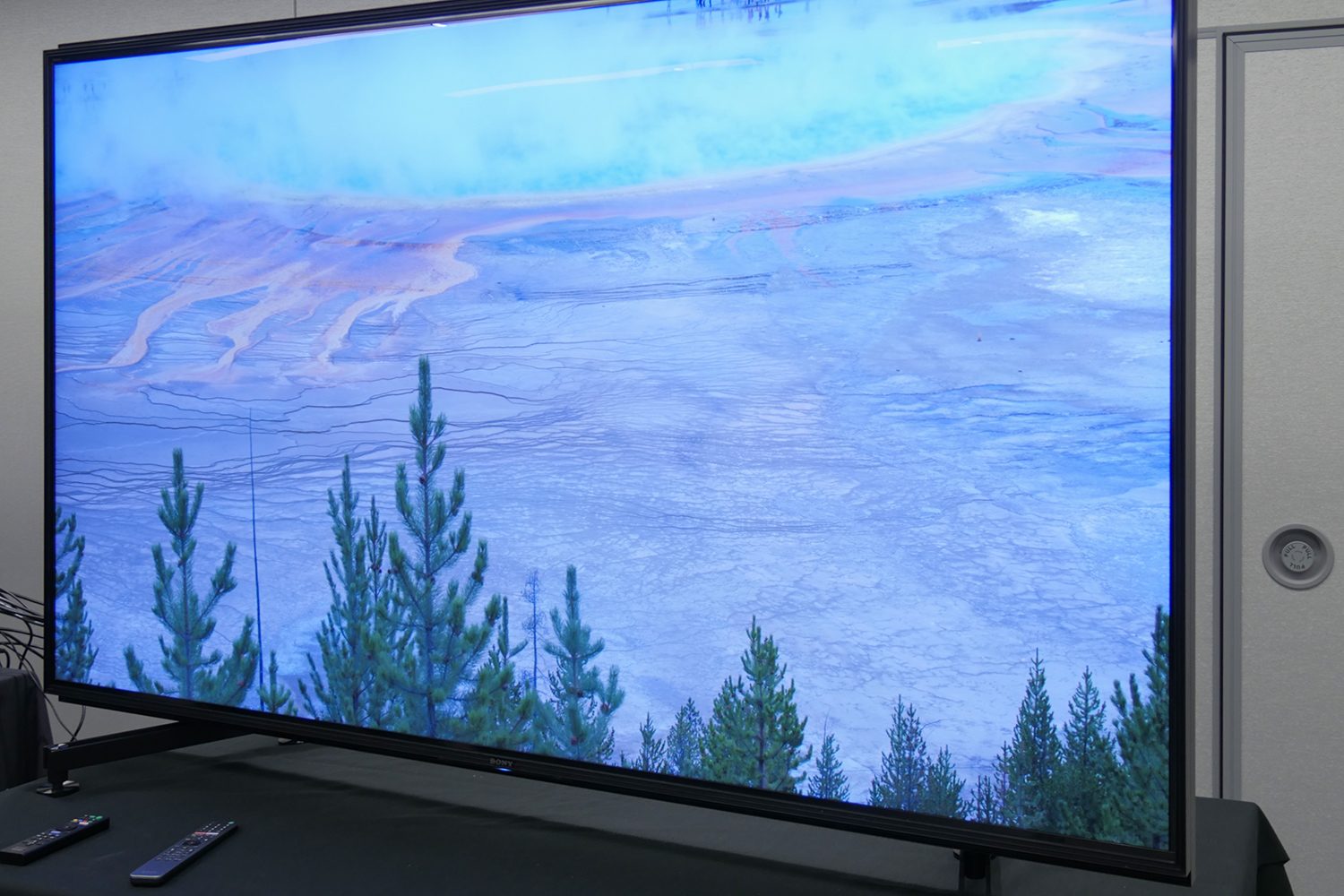 Sony Z9G 85-inch 8K HDR LED TV hands-on review - Digital Trends