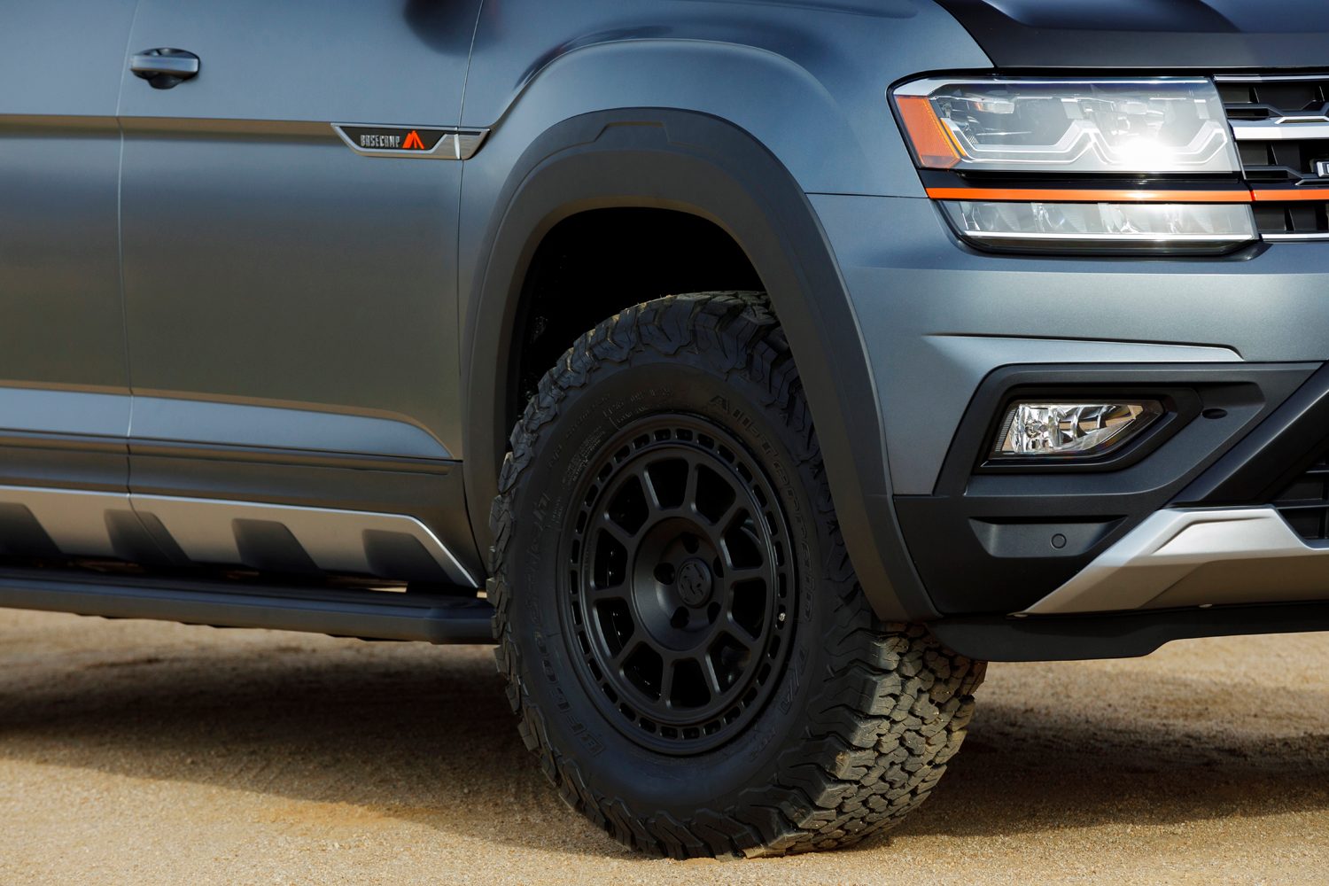Volkswagen Atlas Basecamp concept