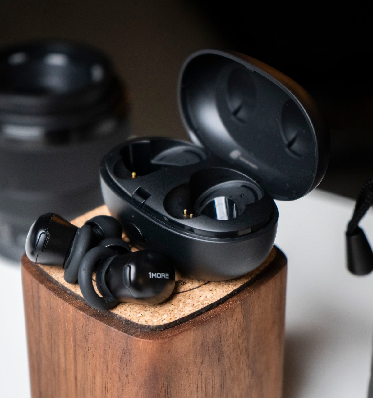 1More Stylish review