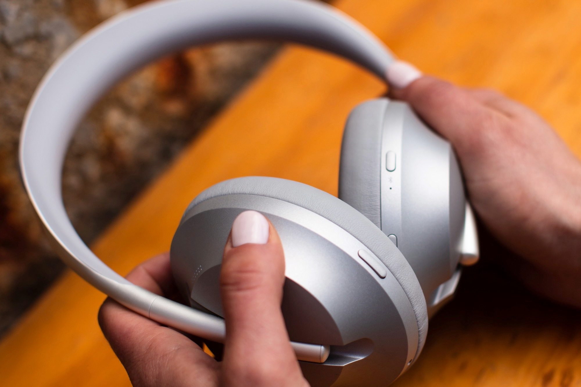 bose noise cancelling headphones 700 voice enhancing silver