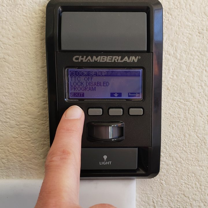 Chamberlain B1381 review