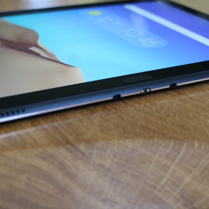 Lenovo Smart Tab P10