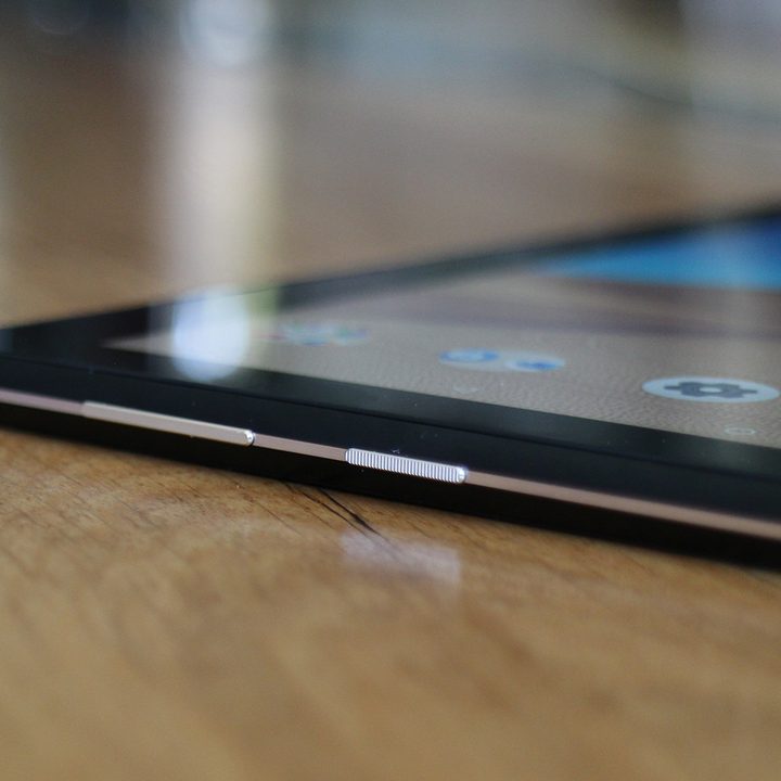 Lenovo Smart Tab P10