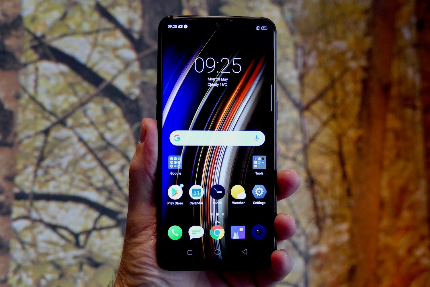 realme 3 pro uk news screen