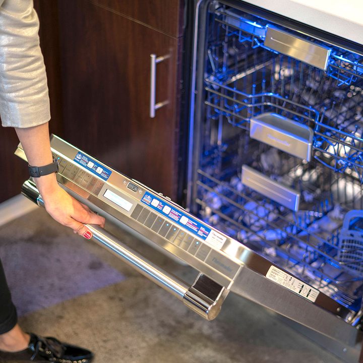 Thermador DHDW870WFM review