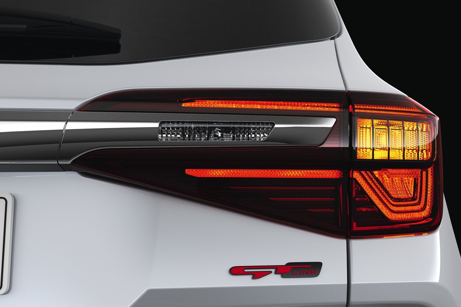 2020 kia seltos is small on size and price but big tech official 7