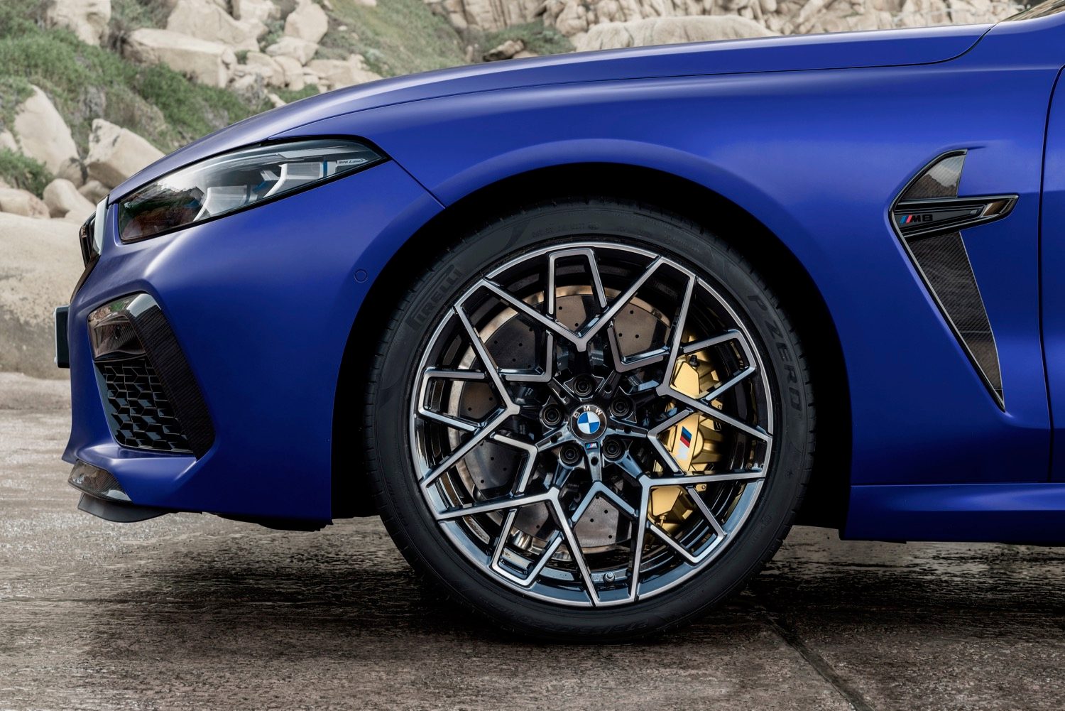 2020 BMW M8