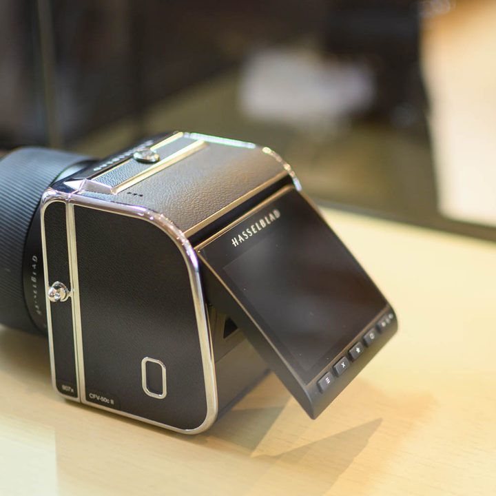 Hasselblad CFV II and 907X