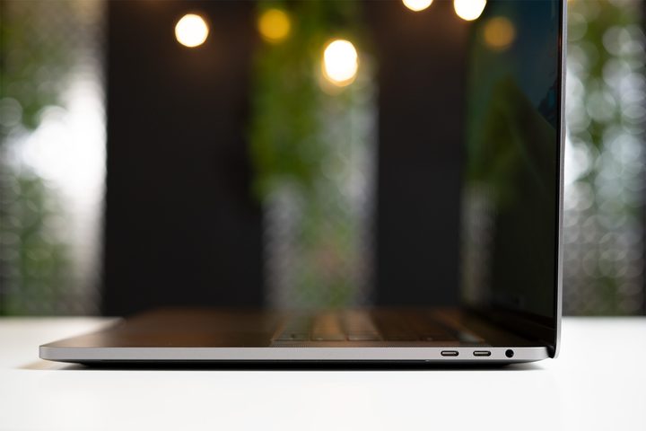 macbook pro 15 (2019)
