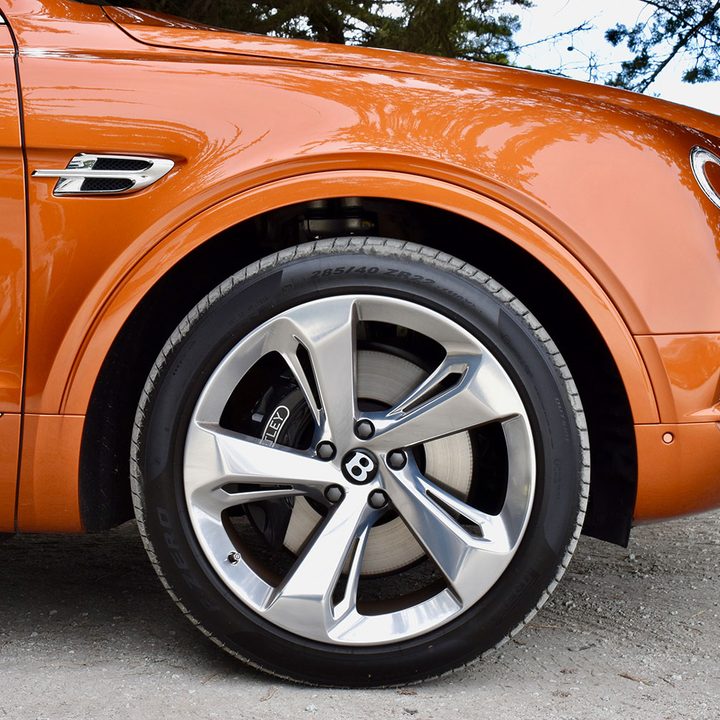 2020 Bentley Bentayga Hybrid review
