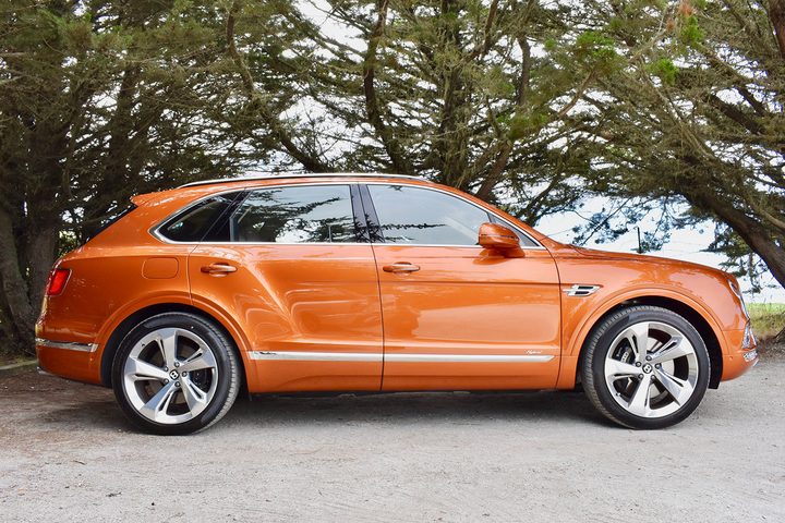 2020 Bentley Bentayga Hybrid review