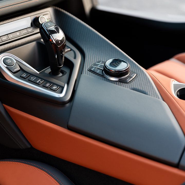 2019 acura nsx vs bmw i8 13