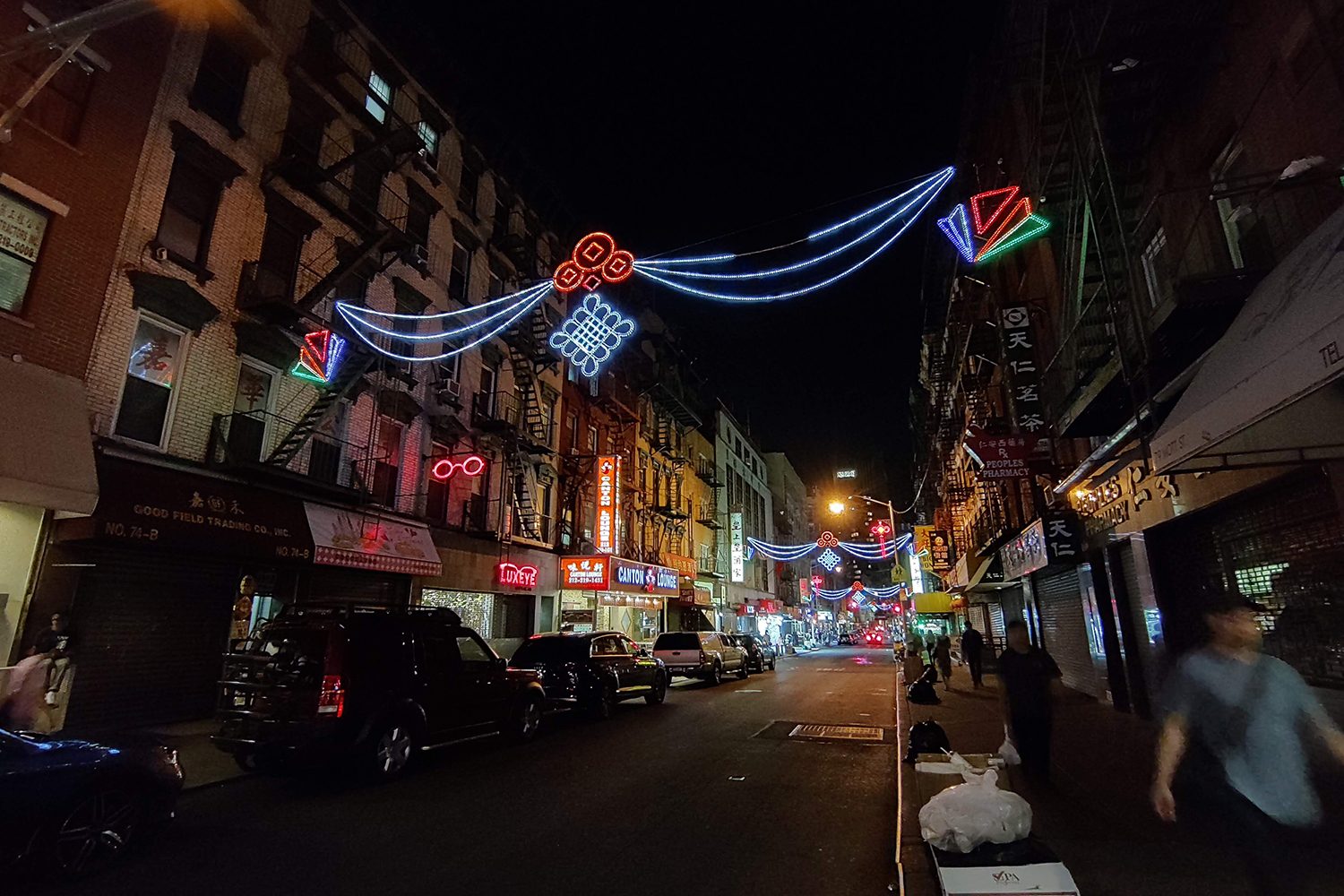 oneplus 7 pro pixel 3a zenfone 6 galaxy a50 midrange camera shootout asus night  wide angle mode