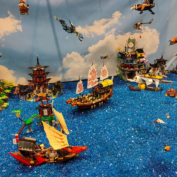 huawei p30 pro vs oppo reno 10x zoom camera shootout lego normal