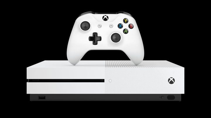 Project Xcloud xbox microsoft cloud gaming streaming Fortune xbox one s hardware specs data center