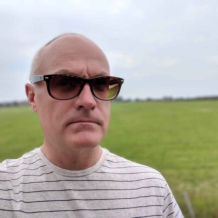 pixel 3a honor 20 xperia 10 plus motorola one vision camera shootout selfie