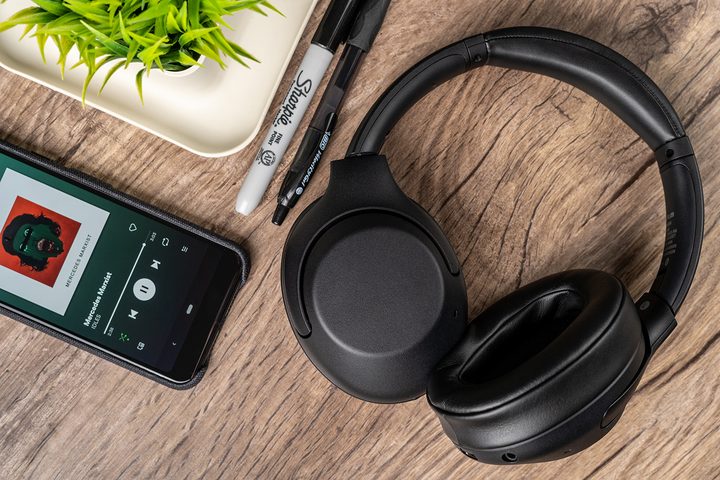 Sony-WH-XB900N