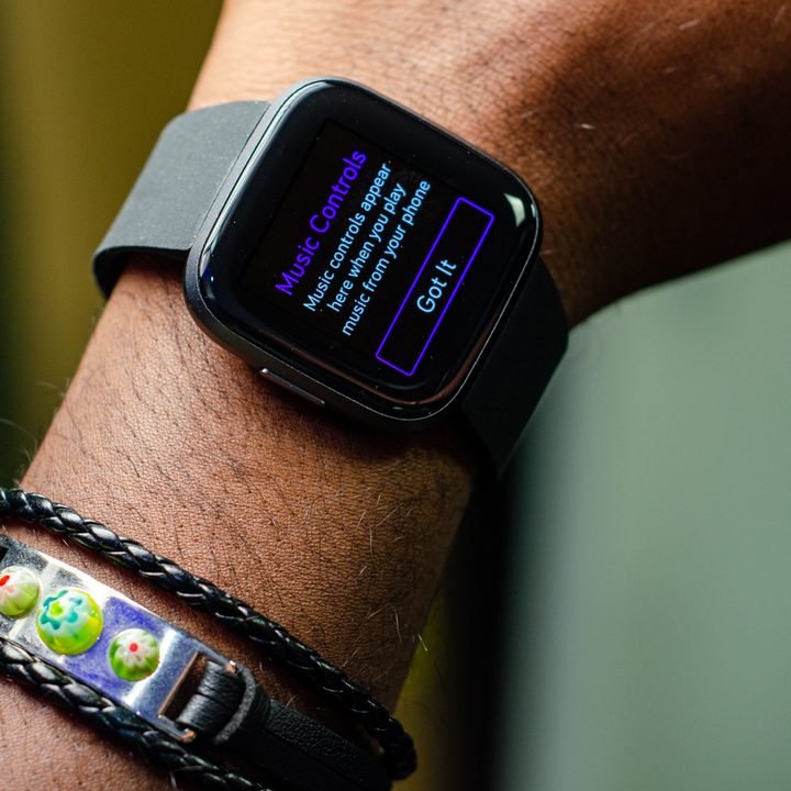 Fitbit Versa 2 music