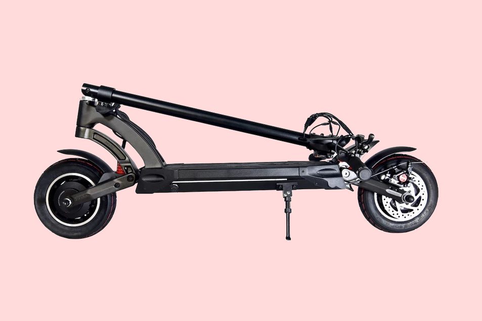be the fastest standing commuter in town with 40 mph mantis e scooter fluidfreeride electric 03
