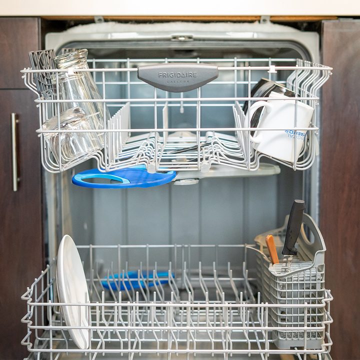 Frigidaire FGIP2468UD dishwasher