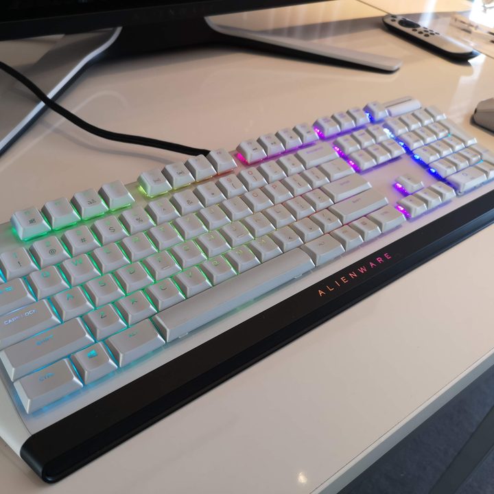 alienware gaming mouse keyboard monitor gamescom 2019 dav