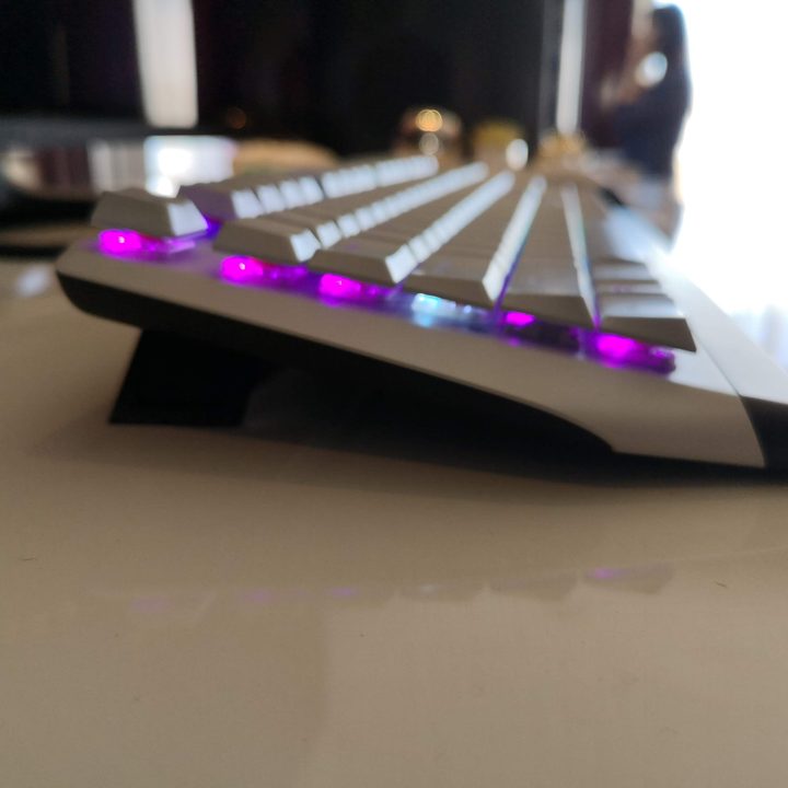 alienware gaming mouse keyboard monitor gamescom 2019 aw510 low profile mechanical