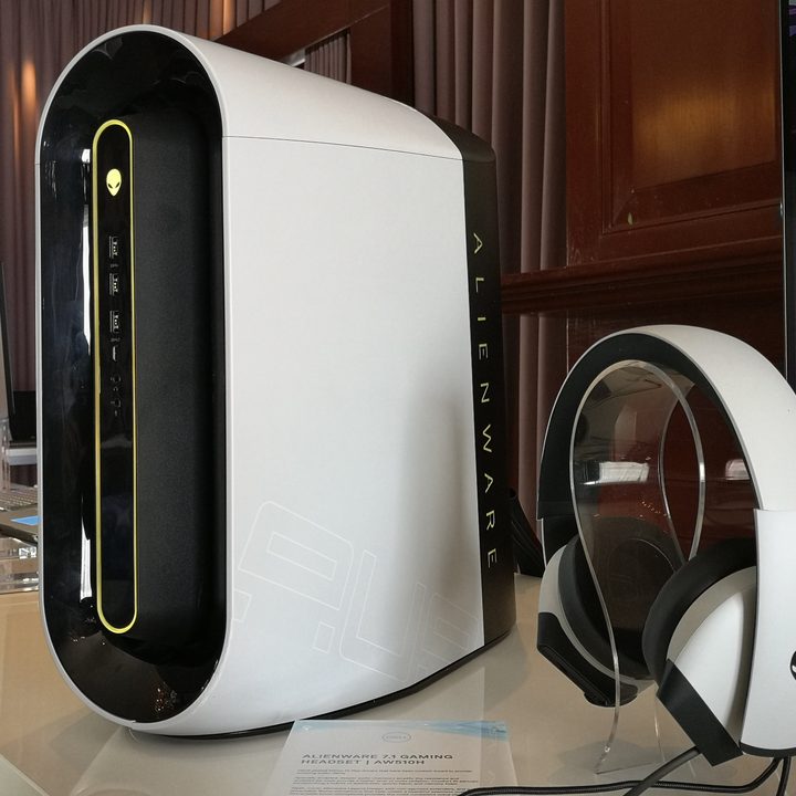 alienware aurora r9 sci fi gaming desktop oznor