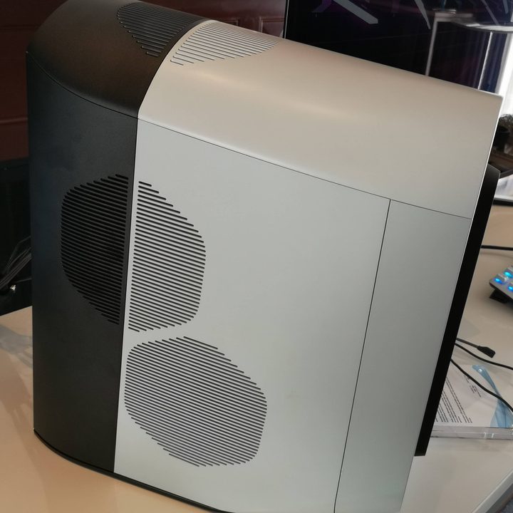 alienware aurora r9 sci fi gaming desktop oznor