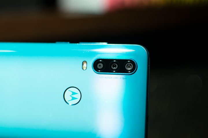 Motorola One Action-Hands-O