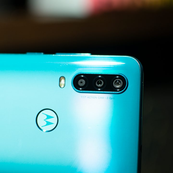 Motorola One Action-Hands-O