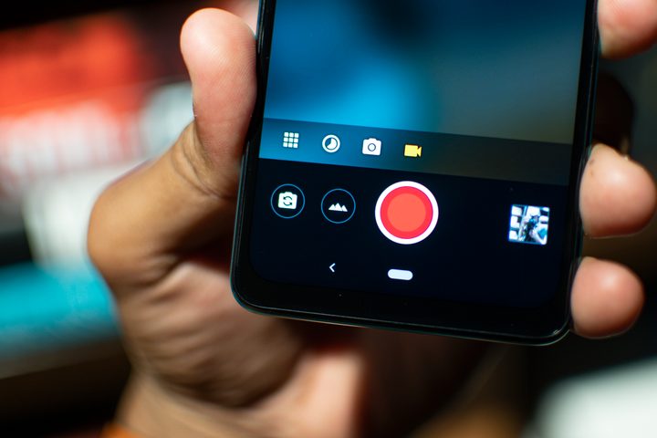 Motorola One Action-Hands-O
