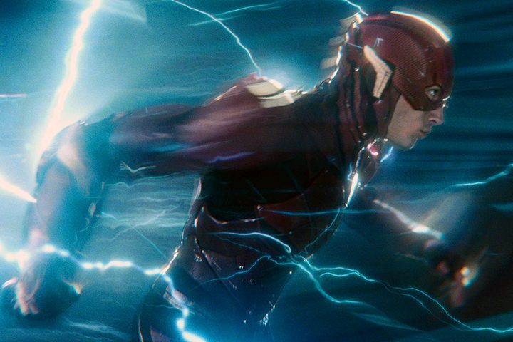 the-flash-running-justice-league
