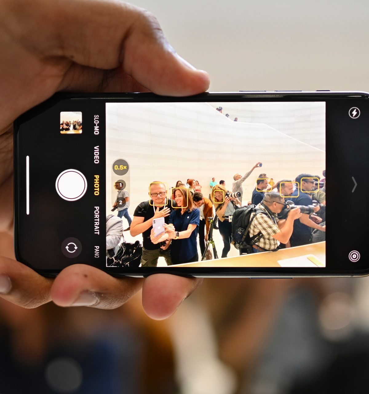 Apple iPhone-11 Pro-hands-on camera mode face recognition