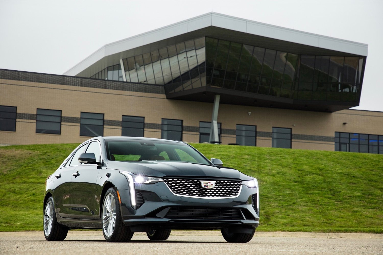 2020 cadillac ct4 photos and specs