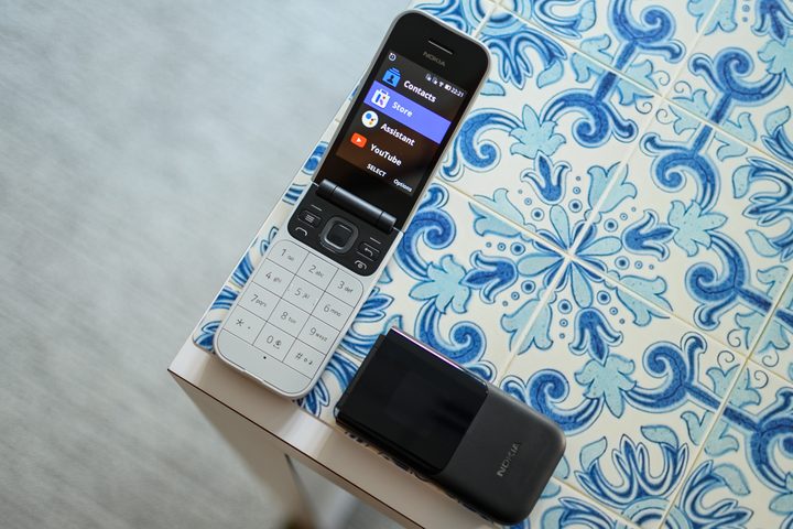 Nokia 2720