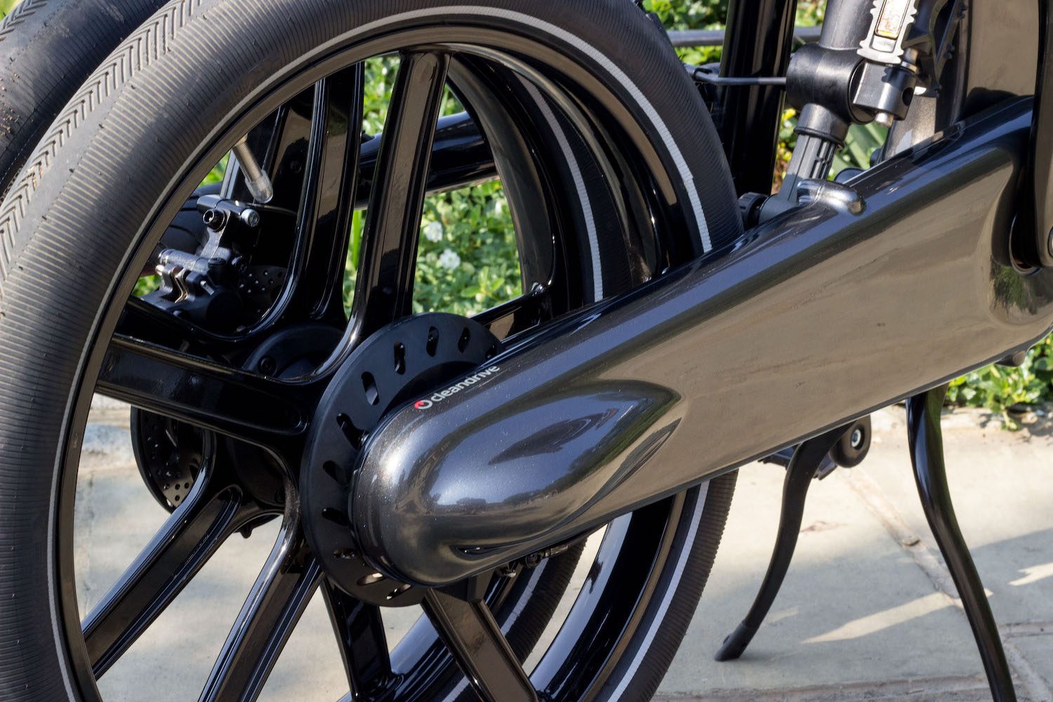 gocycles new gxi electric bike can fold away in a mere 10 seconds gocycle 3