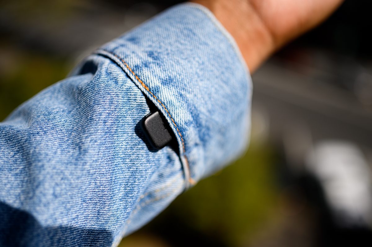 Google Jacquard Tag inserted