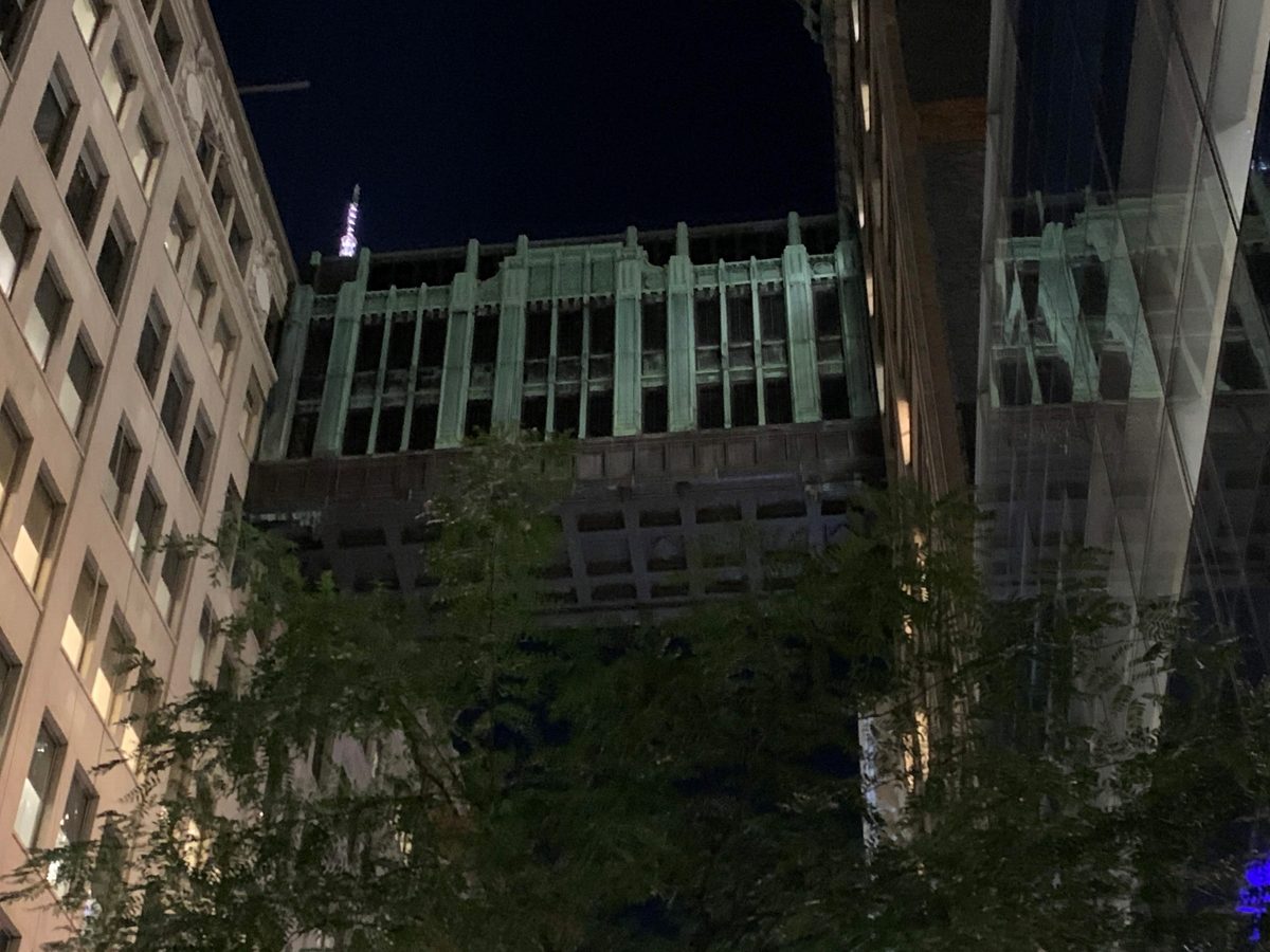iPhone XS Max telephoto night
