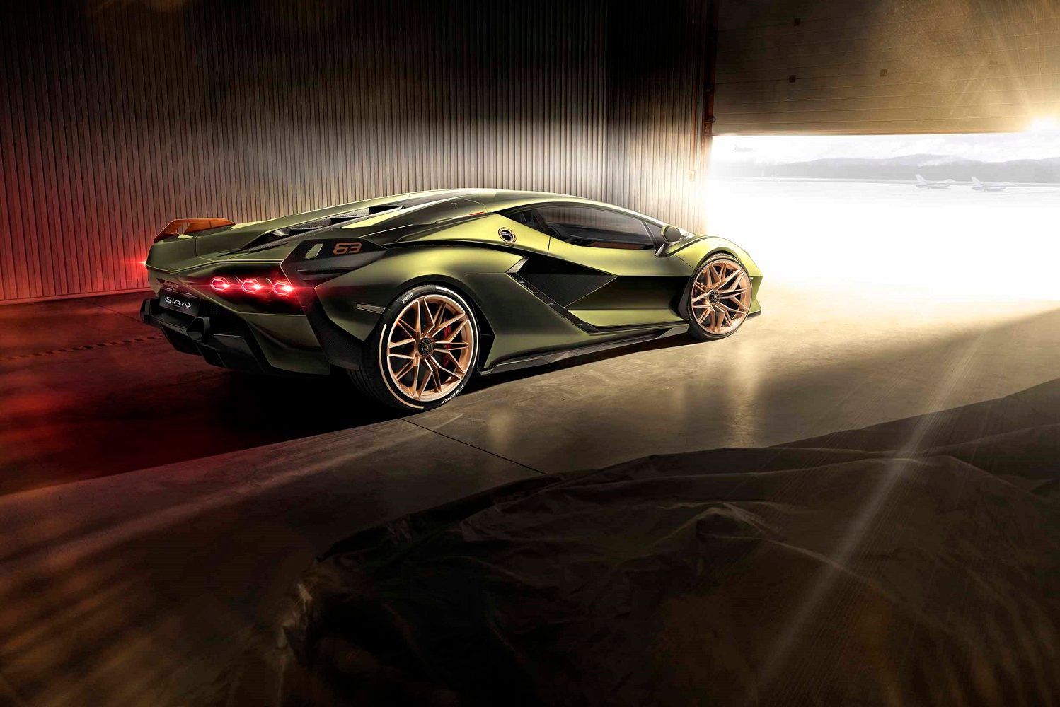 2020 lamborghini sian is a high tech hypercar with hybrid power