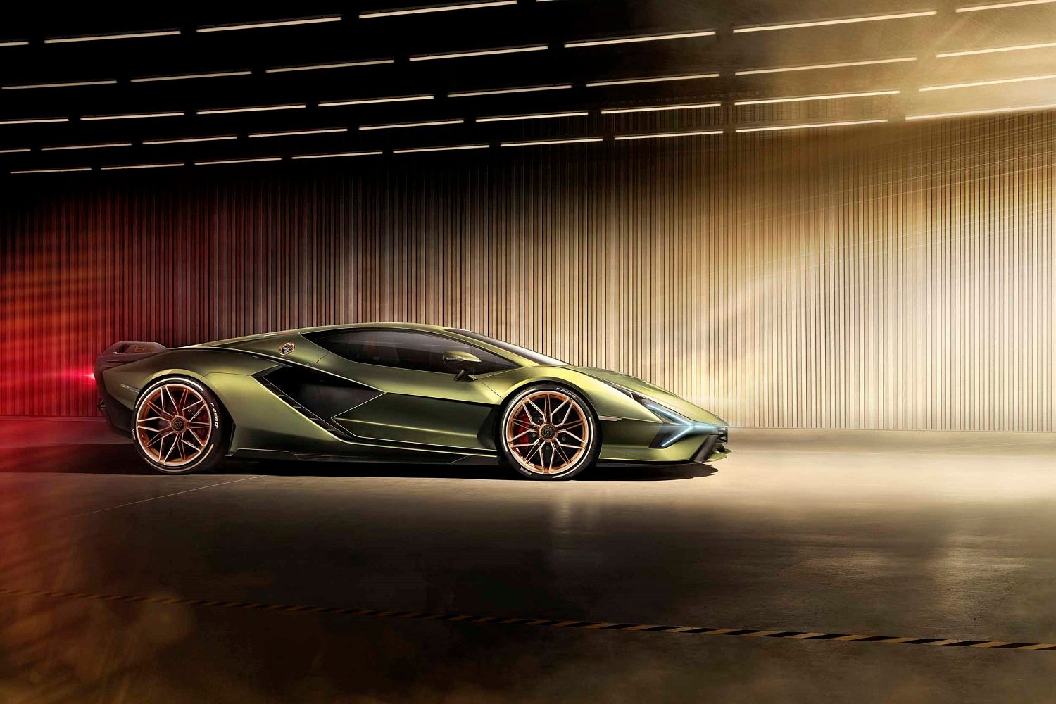 2020 lamborghini sian is a high tech hypercar with hybrid power