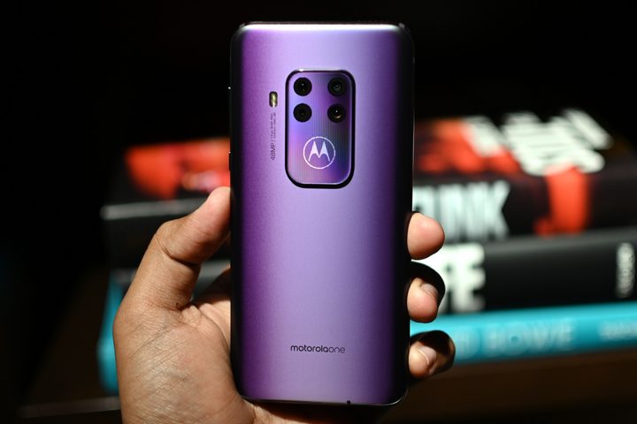 motorola one zoom